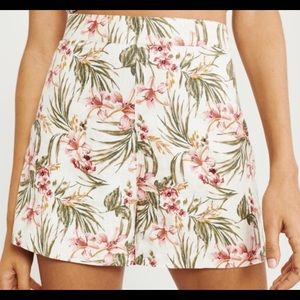 Gorgeous Floral Abercrombie & Fitch Shorts